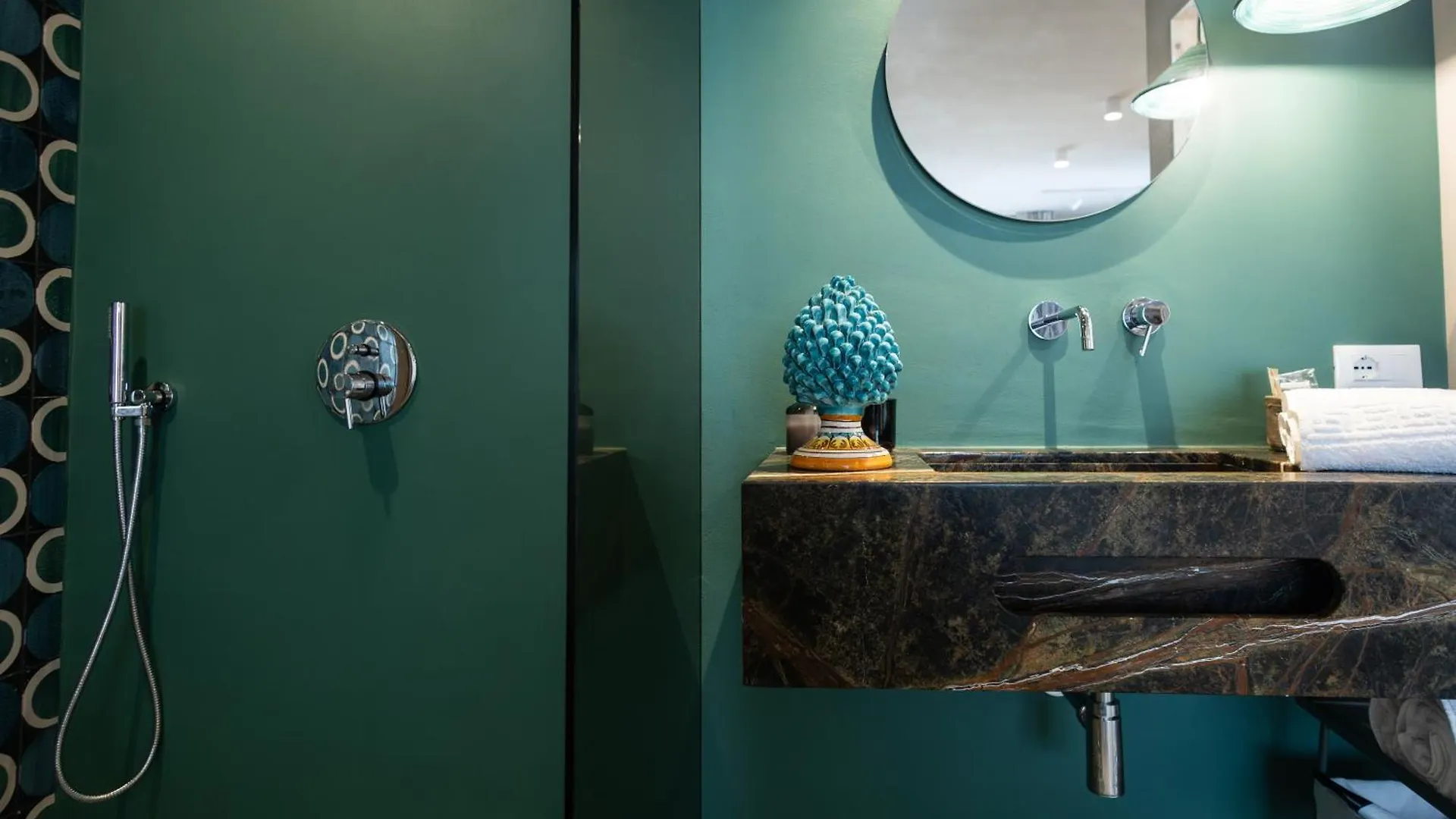 بيت ضيافة Oikos Rooms مارسالا